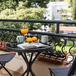 Placa Apartment